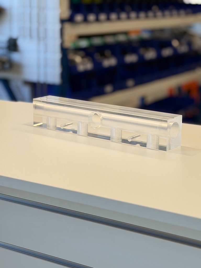 [PP-MAN-4P] Acrylic 3/4" - 4-Port Manifold